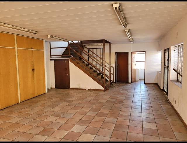 1,850M² BUILDING TO LET IN CHLOORKOP